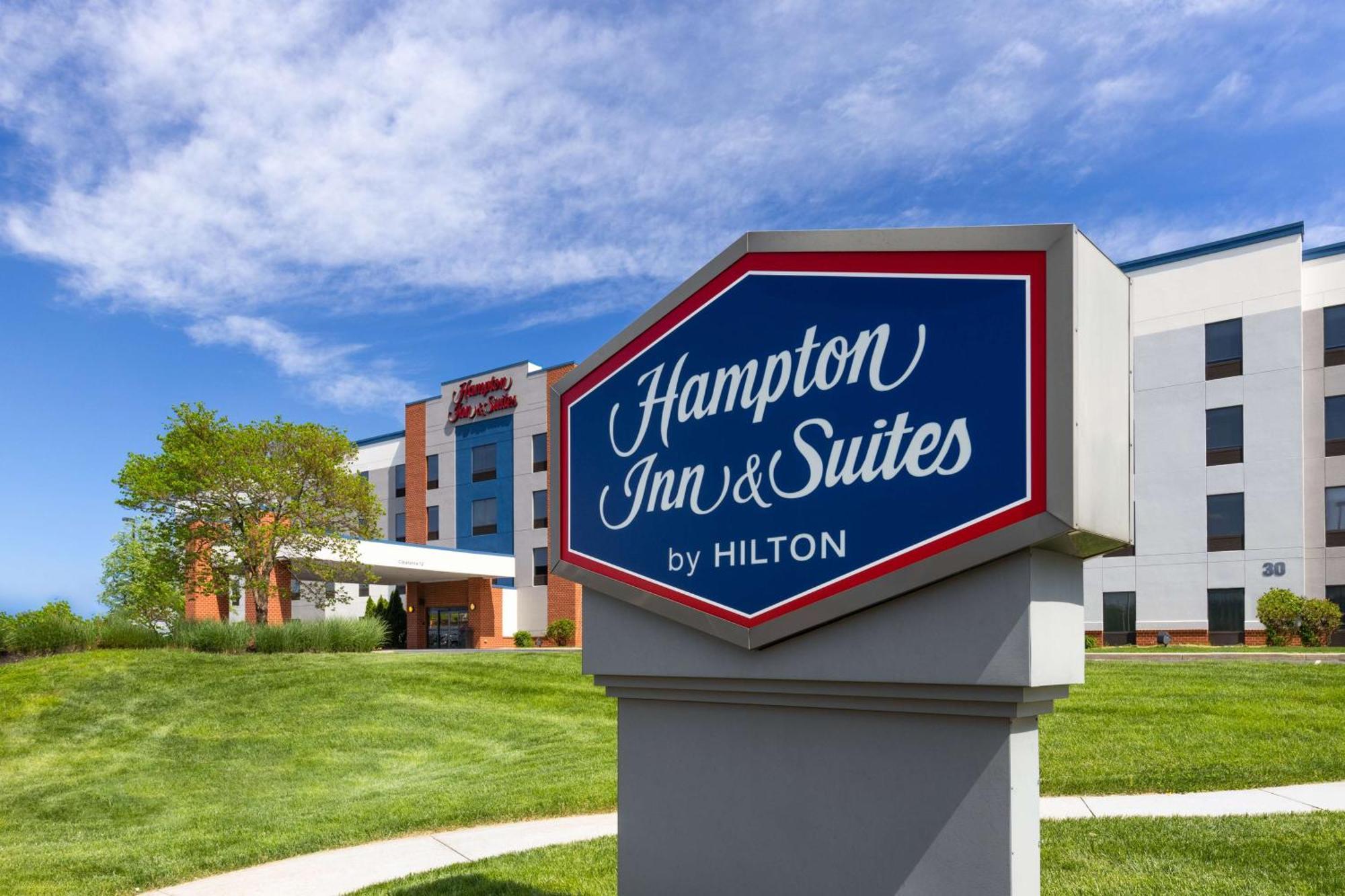 Hampton Inn & Suites Harrisburg Exterior foto